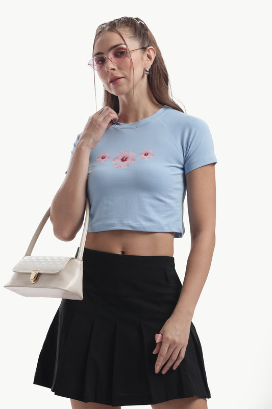 FLOWER PRINTED LIGHT BLUE BABY TEE REGLAN SLEEVE